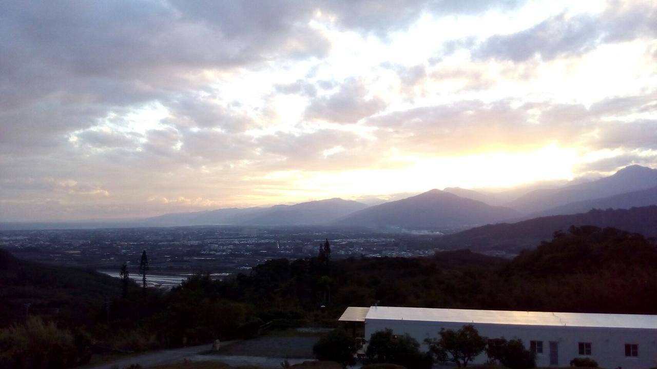 日初山莊 Sunrise Taitung Apartment Fuyuan Exterior photo